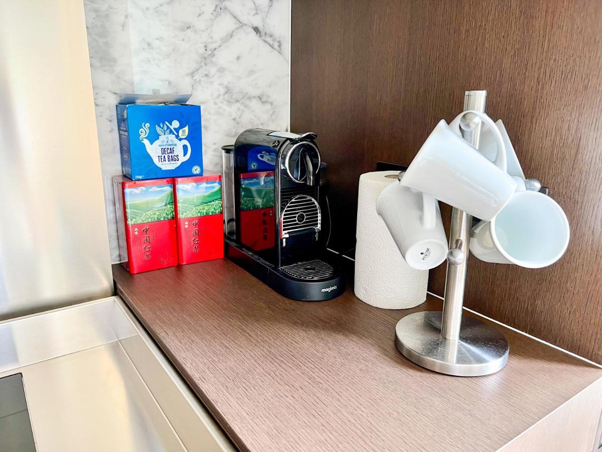Deluxe Entire Studio Next To London Eye & Trafalgar Square Aparthotel Bagian luar foto